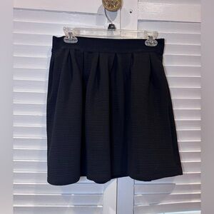 LC Lauren Conrad Black Skater Skirt Size M Elastic Waist Textured